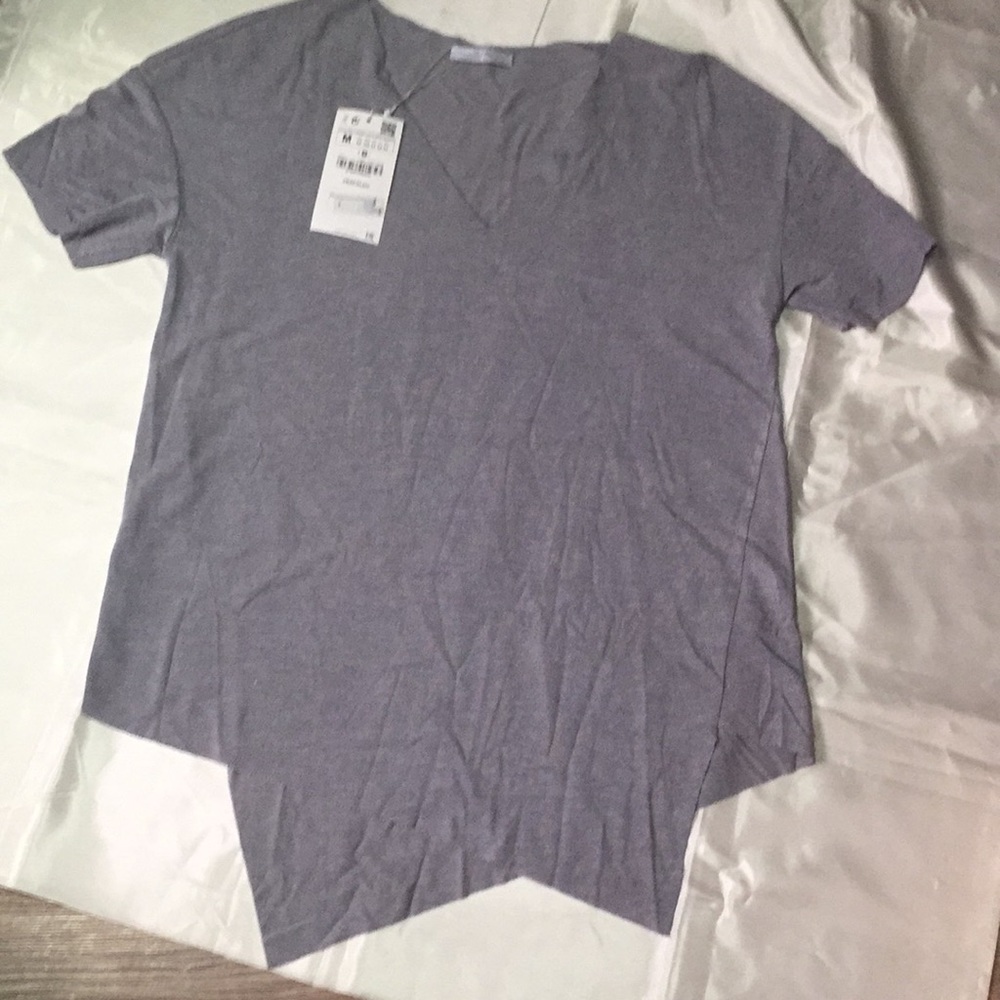 New Zara Trafaluc Gray T-shirt Asymmetrical sz M